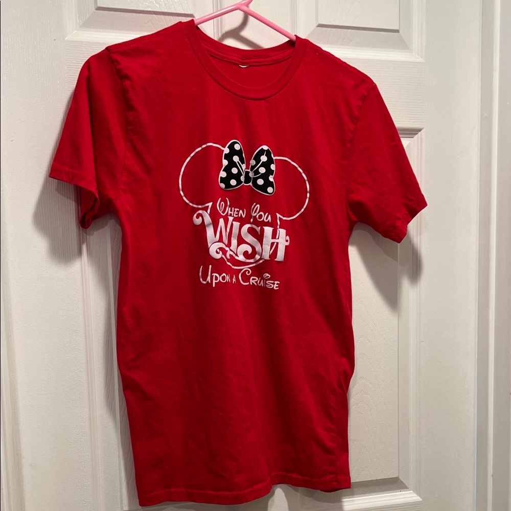 Red When You Wish Upon A Cruise cotton t shirt. Women’s extra small. EUC.